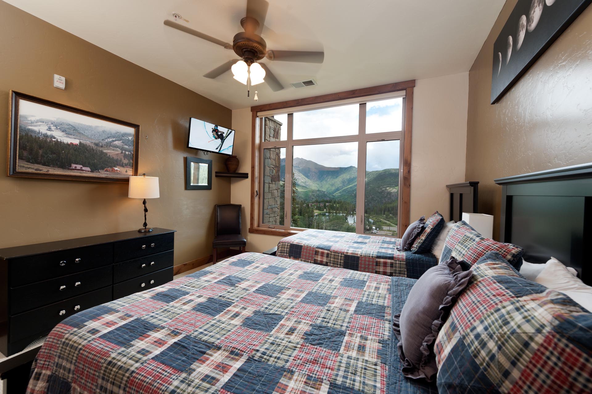 2nd Bedroom - Double and Single Bed - TV