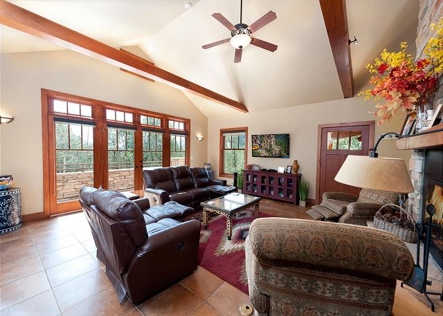 Luxury Home on 3 acres w/ Awesome Views - 10 Miles North of Downtown Dgo - AC 8