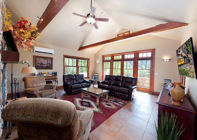 Luxury Home on 3 acres w/ Awesome Views - 10 Miles North of Downtown Dgo - AC 4