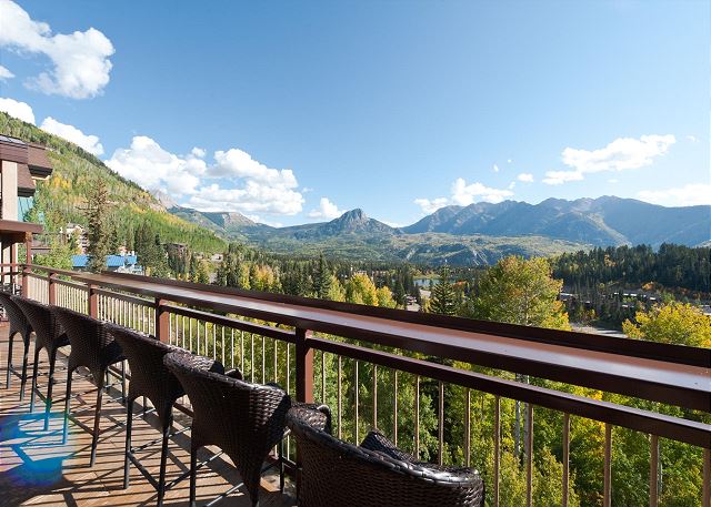 Luxury Townhome - Huge Deck with Amazing Views - Hot Tub - Steps to Lifts 6