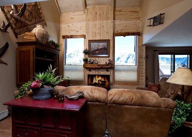 Cascade Village Condo - Awesome Views - Heated Pool 4