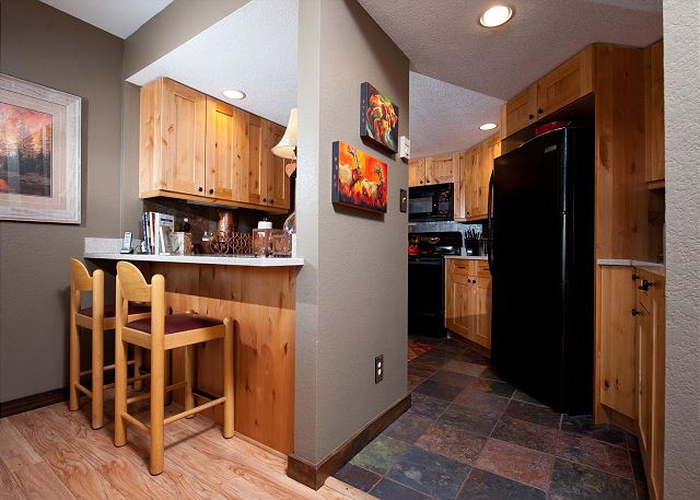 Cascade Village Condo - Awesome Views - Heated Pool 9