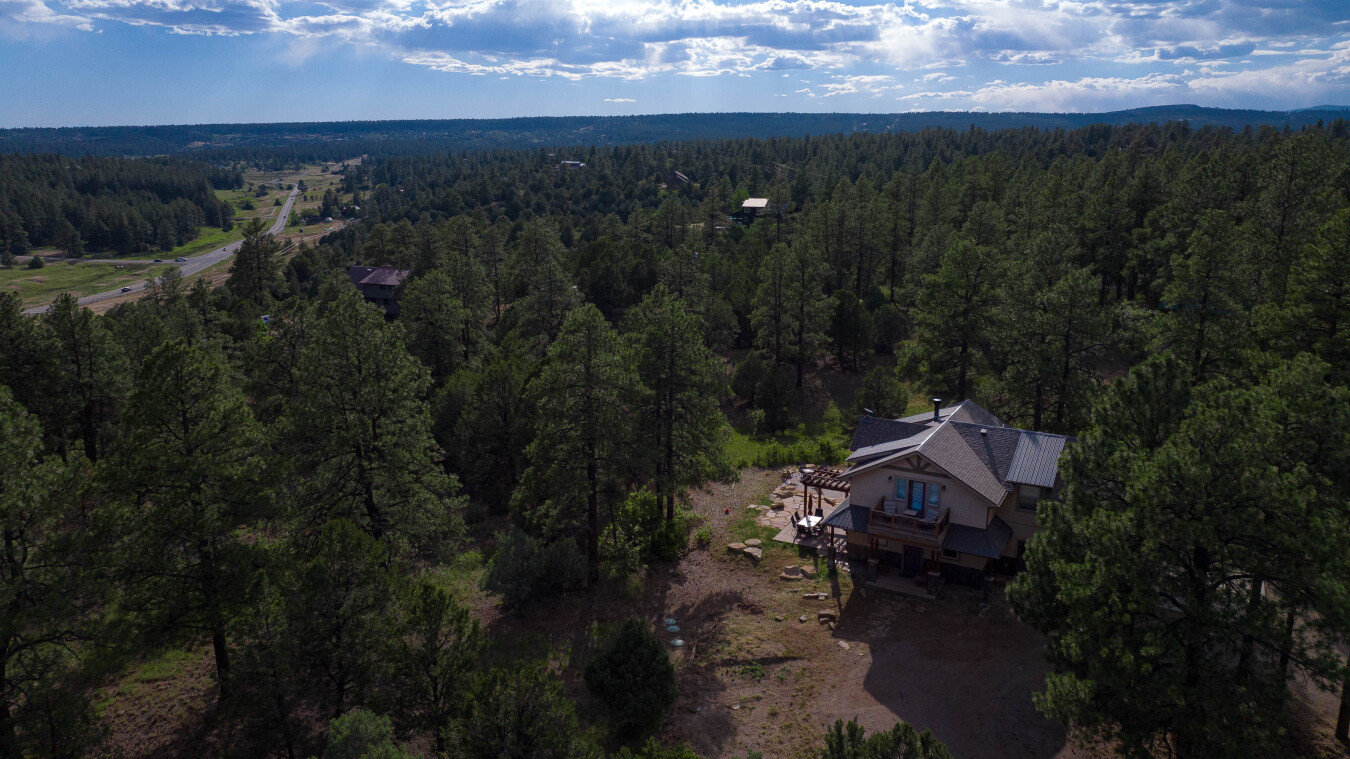 Custom Home - 3 Acres - 9 Min to DGO - Hot Tub/Fire Pit/Ping Pong/Arcade Game | Photo 51