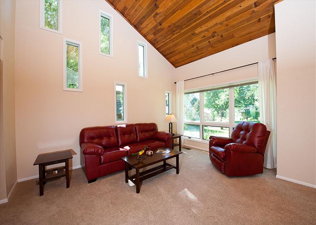 Home with Animas Valley Views - 10 minutes from Downtown - 30+ day Rental 8