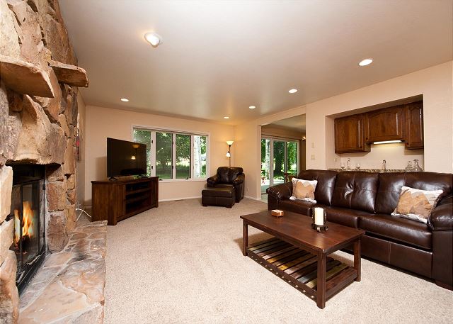 Home with Animas Valley Views - 10 minutes from Downtown - 30+ day Rental 6