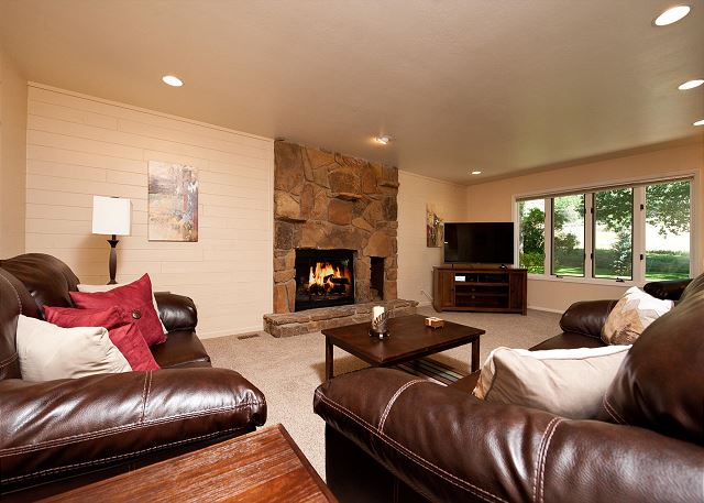 Home with Animas Valley Views - 10 minutes from Downtown - 30+ day Rental 5