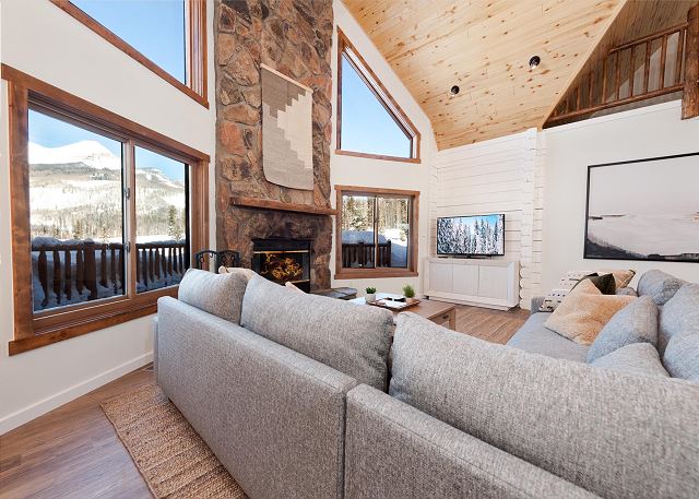 Modern Log Cabin - Incredible Views - 3 Min to Purg - Private Hot Tub 10