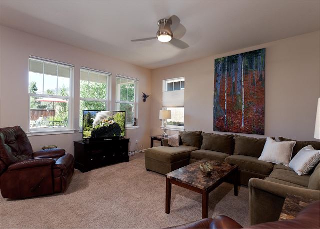 Modern Home 2 Miles from Downtown DGO - Pet Friendly - Fenced Yard (30+ Day) 9