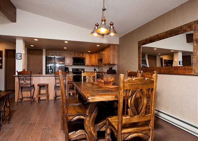 Affordable Sitzmark townhome at Purgatory - Awesome views - walk to slopes 7