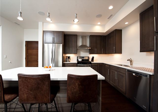 New Pet Friendly Award Winning Condo - 10 Minute walk to downtown Durango 9