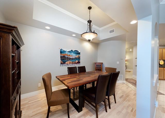 Luxury Condo in the Heart of Downtown Durango - 1 Block to Train Station 7