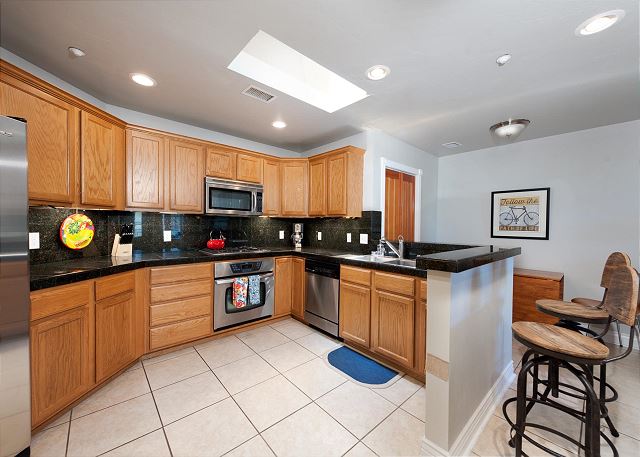 Luxury Condo in the Heart of Downtown Durango - 1 Block to Train Station 5