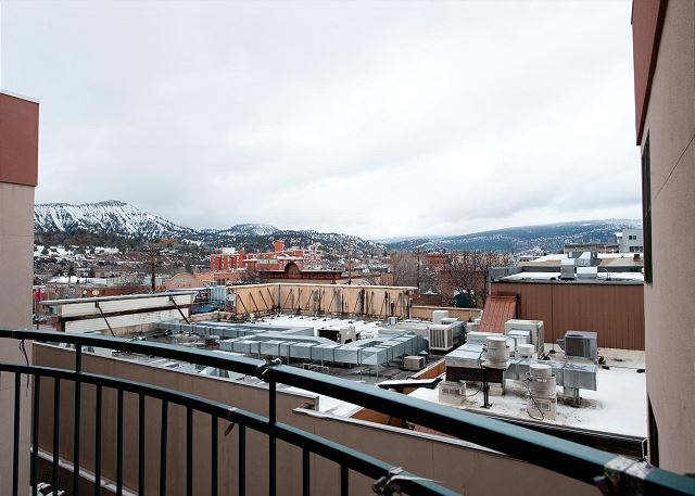 Heart of Downtown Durango. Luxury Condo 1 Block from Train Station. Location! 9