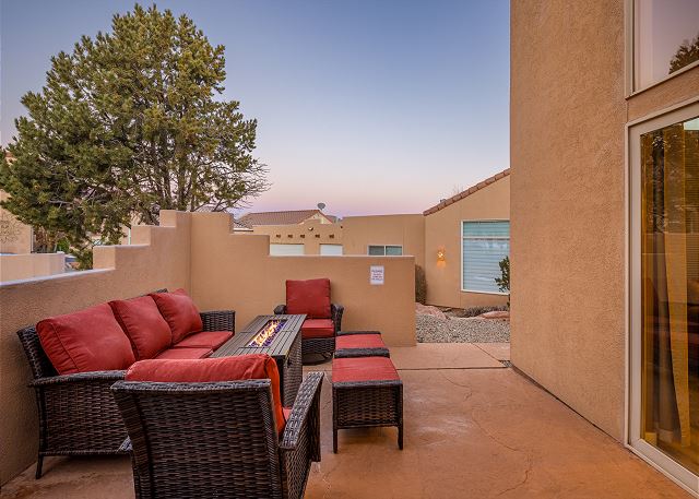 Moab Basecamp! 10 min to Arches | Pool & Hot tub 6