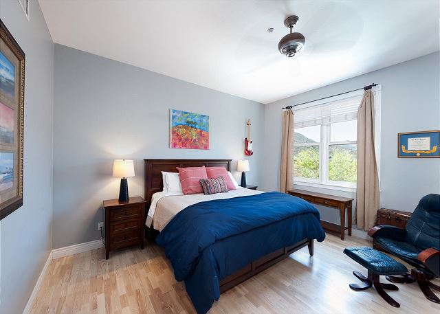 Luxury 2 Bedroom Condo in the Heart of Durango's Historic Downtown Location 9