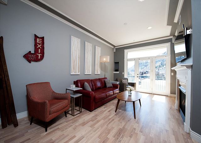 Modern Downtown Durango Luxury Condo | 1 Block to Main Street | Balcony 5