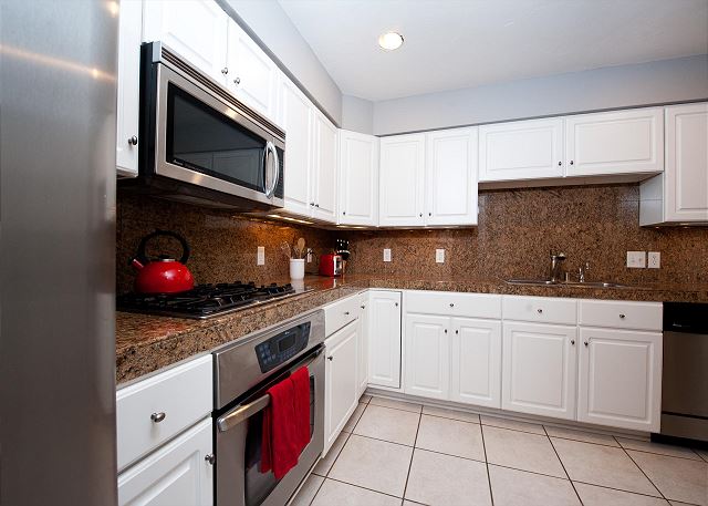 Modern Downtown Durango Luxury Condo | 1 Block to Main Street | Balcony 8