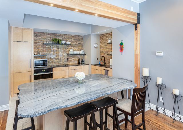 Premier Location in Historic Downtown Durango - Game Room/Pool Table/Foosball 8