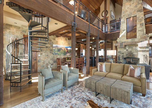 The Cantilever Lodge - Purg's Finest Luxury Home- Unreal Views, Firepit 4