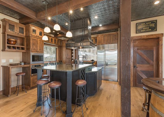 The Cantilever Lodge - Purg's Finest Luxury Home- Unreal Views, Firepit 10