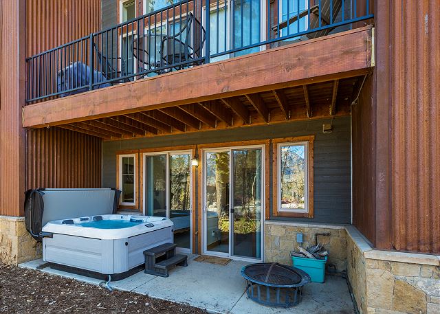 Luxury Ski In/Out Townhome on Creek - Views - Ski in/Out - Hot Tub/Ping Pong 2