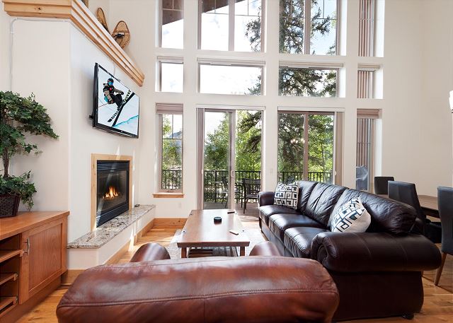 Luxury Ski In/Out Townhome on Creek - Views - Ski in/Out - Hot Tub/Ping Pong 8