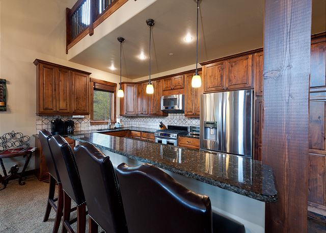 Home Across from Purg - Views, Deck/Fire Pit/Ping Pong/Shuffleboard 6