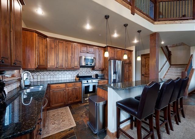 Home Across from Purg - Views, Deck/Fire Pit/Ping Pong/Shuffleboard 5