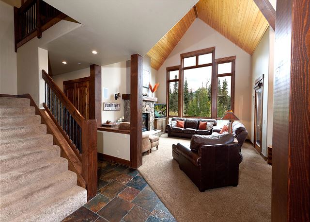 Home Across from Purg - Views, Deck/Fire Pit/Ping Pong/Shuffleboard 4