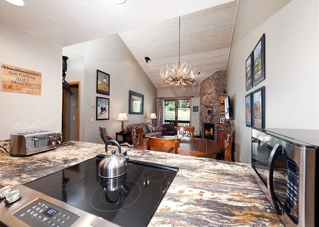 Newly Furnished and remodeled condo/Heated Pool 8