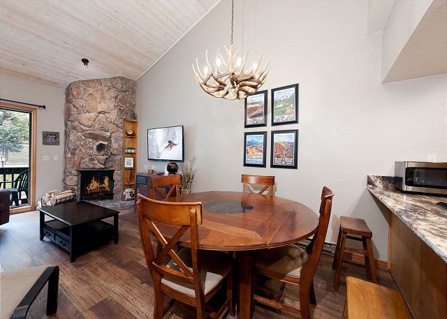 Newly Furnished and remodeled condo/Heated Pool 6