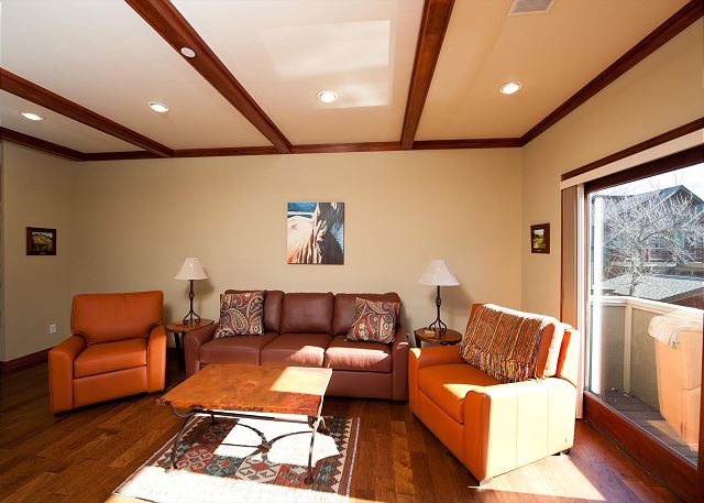 Heart of Downtown Durango - Pet Friendly Condo with Views - AC 2