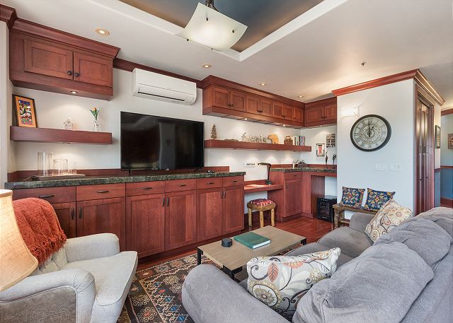 Luxury Condo on Historic Main Ave. - Deck overlooking Main & Mountain Views 4