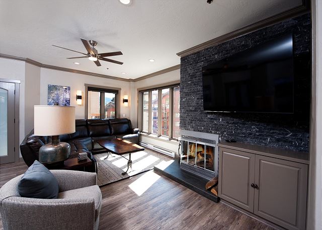 Remodeled Penthouse - Ski In/Out - Huge Decks/Views - Private Hot Tub/Sauna 4