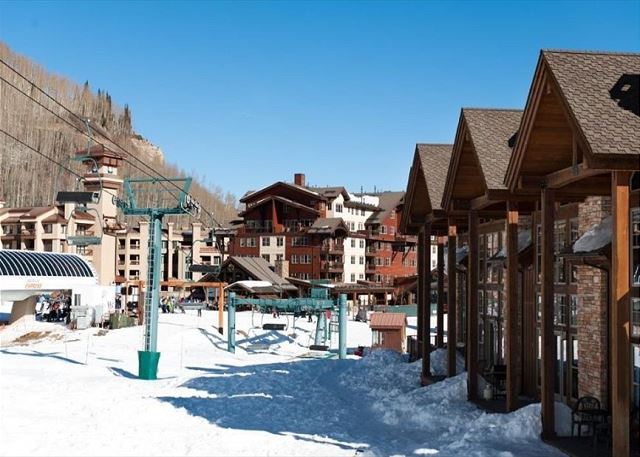 Luxury Townhome - Ski in/Ski Out - Best Location - Arcade Game 2