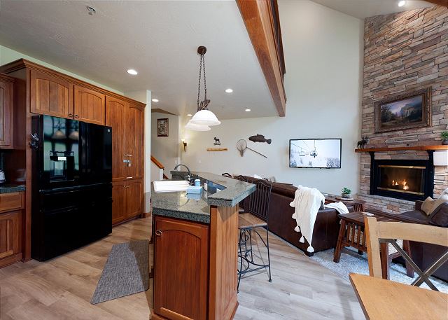 Luxury Townhome - Ski in/Ski Out - Best Location - Arcade Game 7