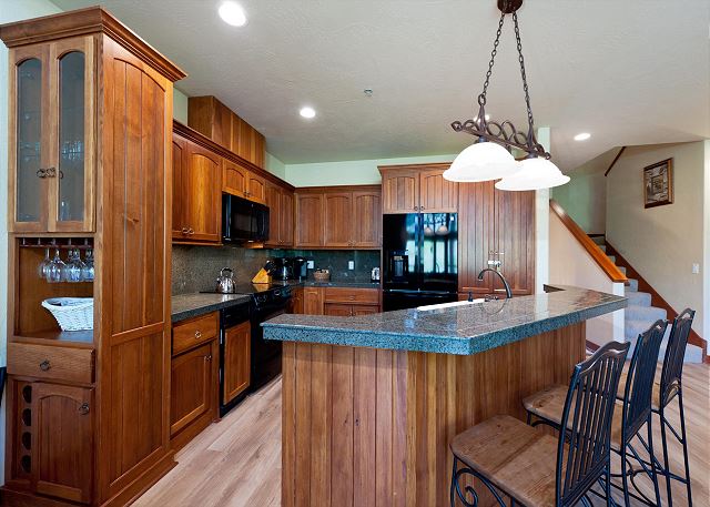 Luxury Townhome - Ski in/Ski Out - Best Location - Arcade Game 10