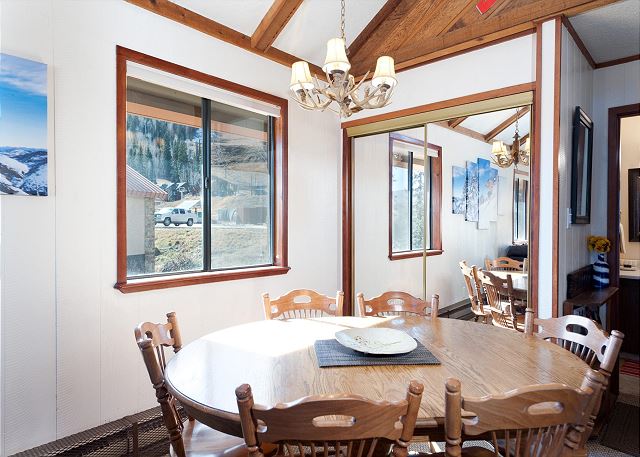 Pet Friendly - Affordable Ski in/Ski Out Condo - New Furniture - Views & Deck 7