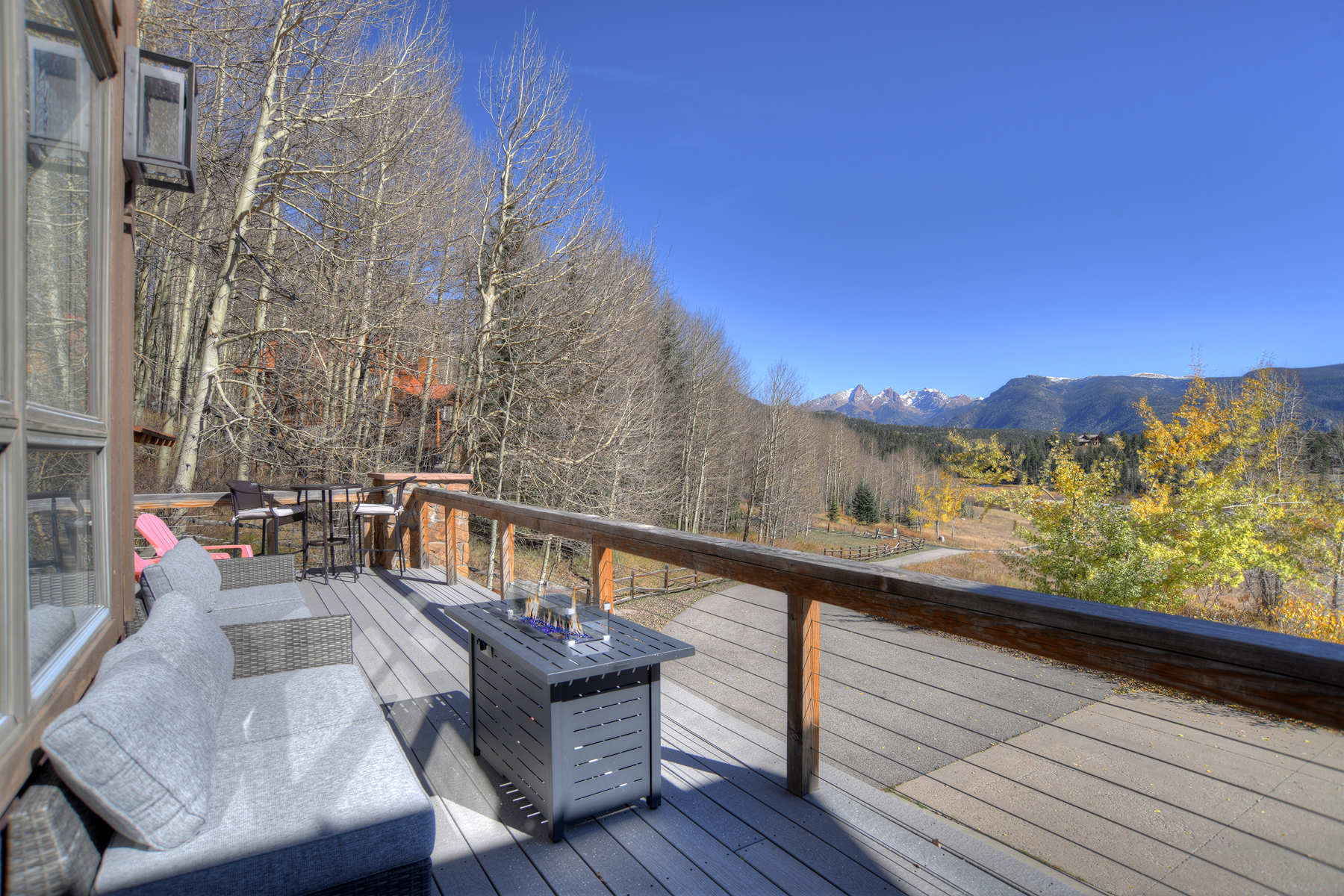 Gas fire pit on the main deck