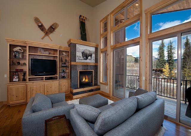 Luxury Ski In/Out townhome on Creek - Views - Private Hot Tub 4