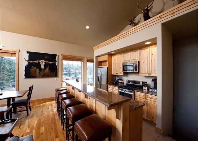 Luxury Ski In/Out townhome on Creek - Views - Private Hot Tub 9