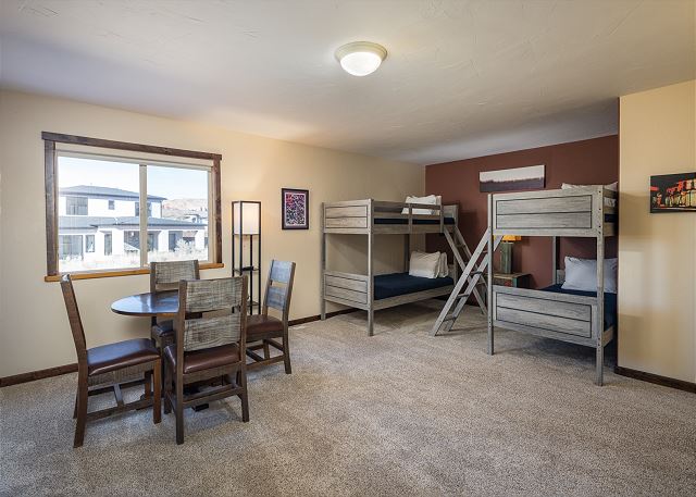 Private Hot Tub | Nestled in Towering Slickrock | Near Ntl Parks 10