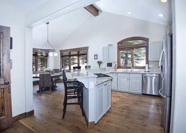 Minutes from Vail Village and Skiing - Quiet Neighborhood - Great Family Home 6