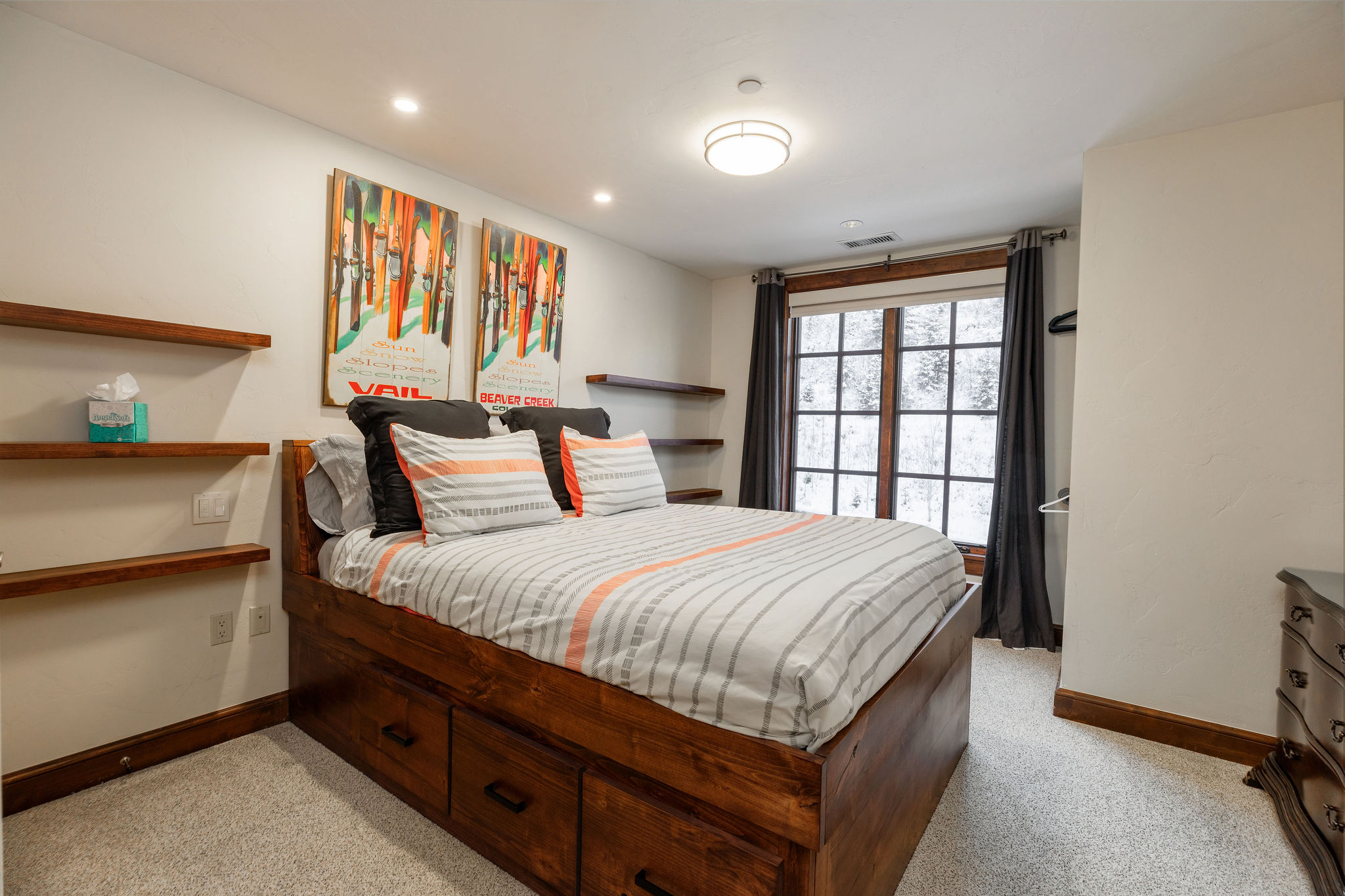 Walk to Avon | Free Shuttle to the Slopes | Heated Pool & Hot Tub | Photo 14