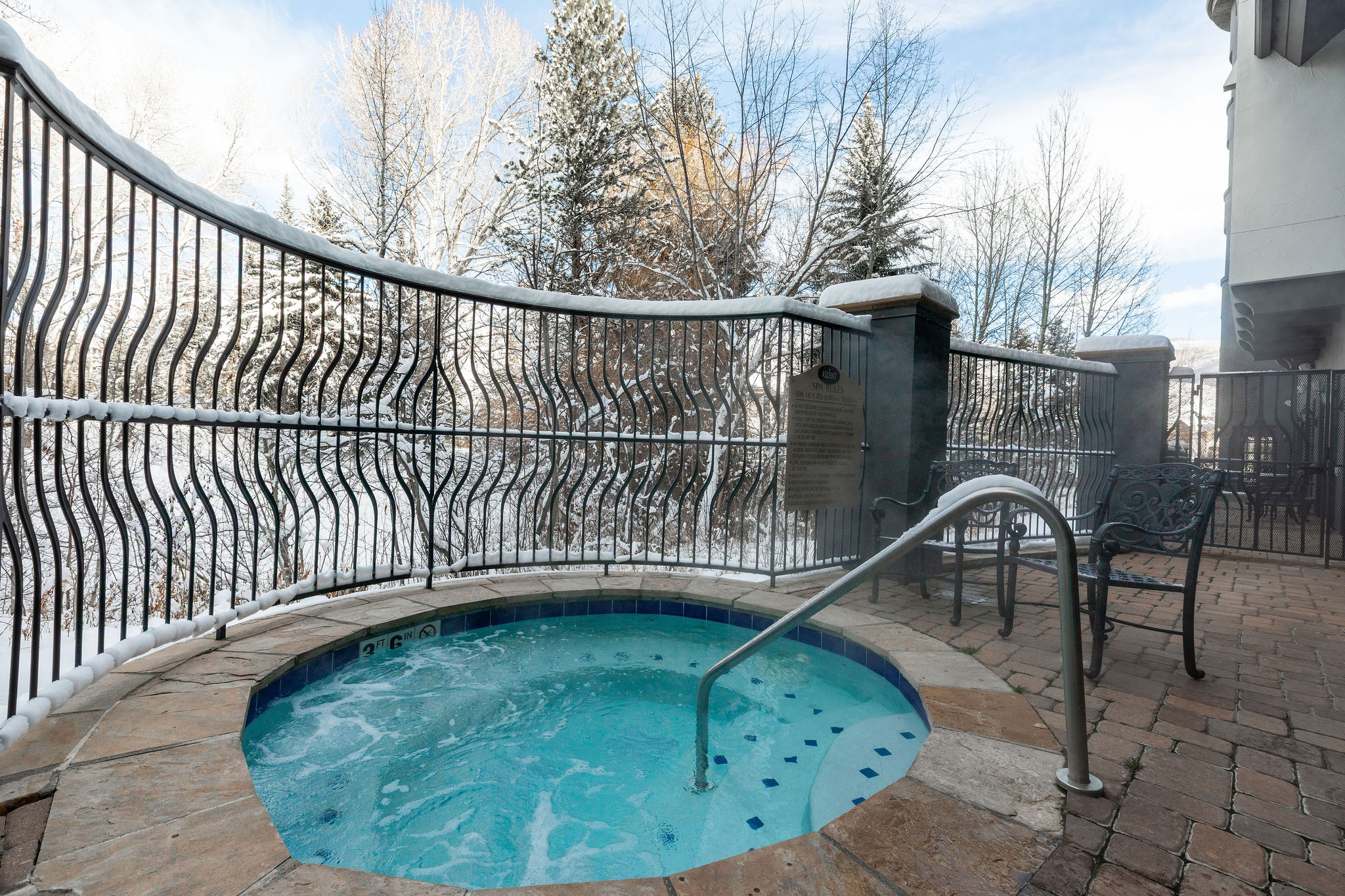 Walk to Avon | Free Shuttle to the Slopes | Heated Pool & Hot Tub | Photo 34