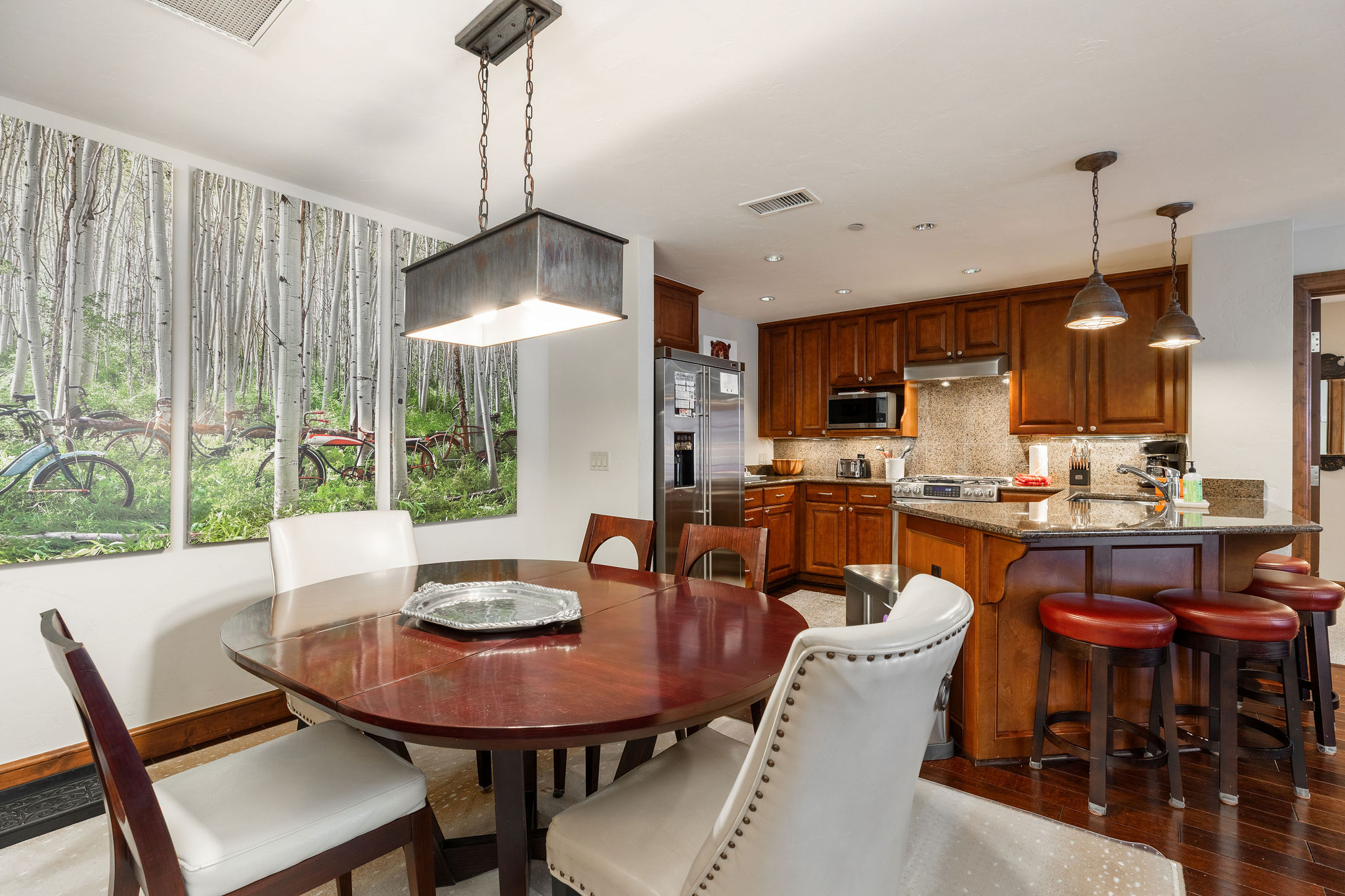 Walk to Avon | Free Shuttle to the Slopes | Heated Pool & Hot Tub | Photo 9