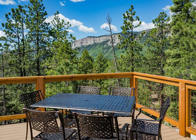 New Custom Home with Large Decks - Amazing Views - Pool Table/New Hot Tub 4