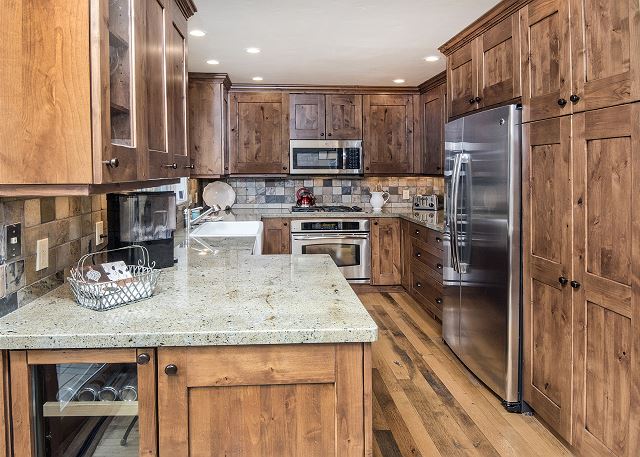 Riverfront Townhome |Private Fly Fishing on Eagle River| Great Ski Access 10