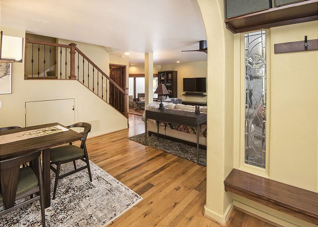 Riverfront Townhome |Private Fly Fishing on Eagle River| Great Ski Access 8