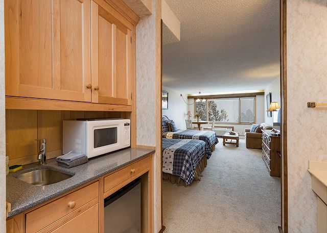 Birdie's Bluff (#102) | Mountain Views - Golf - AC/Pool/Hot Tub 7